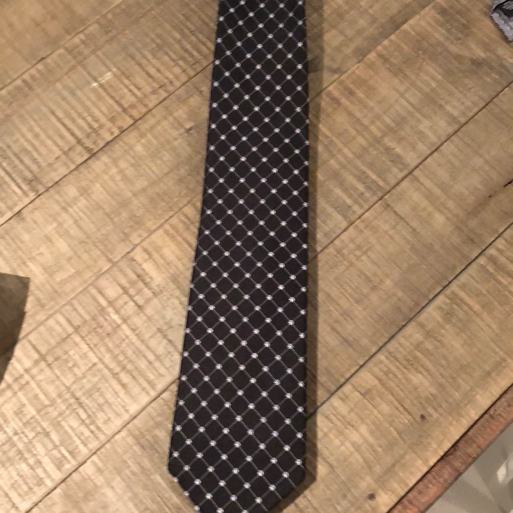 Bloomingdales tie3  inches wide